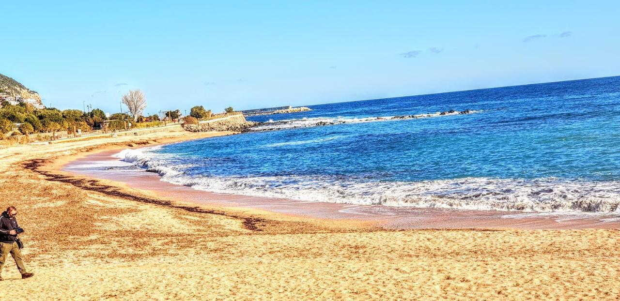 B&B Cala Luna カーラゴノネ エクステリア 写真