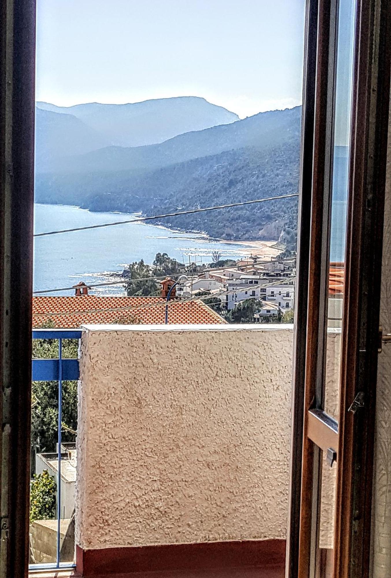 B&B Cala Luna カーラゴノネ エクステリア 写真